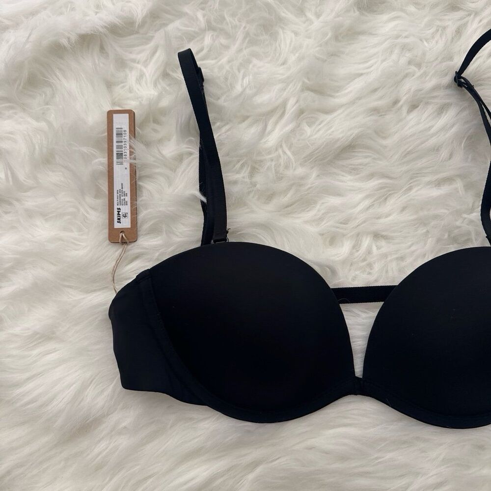 SKIMS Black Convertible Strap Bra - Picture 3 of 8
